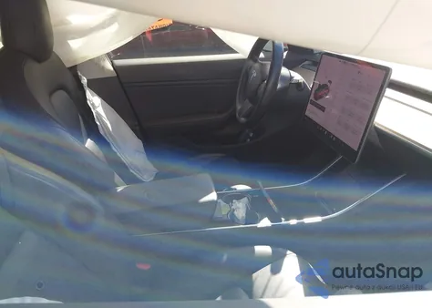 2018 Tesla Model 3 Long Range/Performance from USA, damaged, VIN 5YJ3E1EB1JF117278